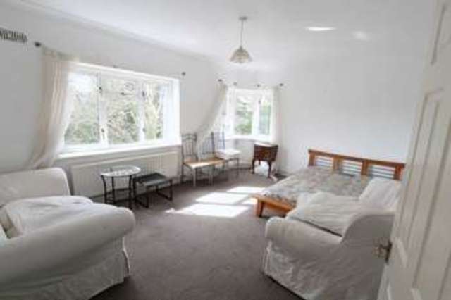 Image of 1 bedroom Flat to rent in St. Stephens Road Bournemouth BH2 at St Stephens Road  Bournemouth, BH2 6JU