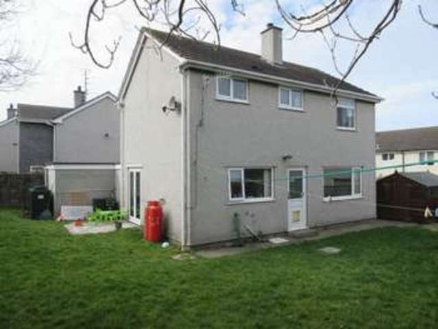  Image of 3 bedroom Detached house for sale in Stad Glanrafon Llanfechell Amlwch LL68 at Stad Glanrafon Llanfechell Amlwch, LL68 0RF