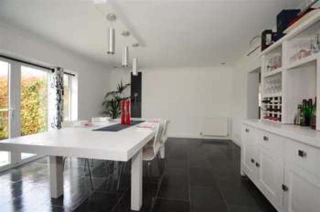  Image of 4 bedroom Detached house for sale in Stanham Road Dartford DA1 at Dartford Kent Dartford, DA1 3AW