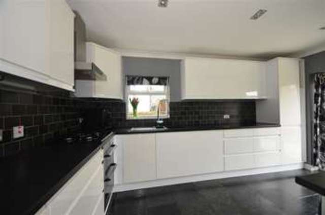  Image of 4 bedroom Detached house for sale in Stanham Road Dartford DA1 at Dartford Kent Dartford, DA1 3AW