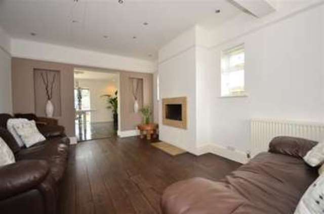 Image of 4 bedroom Detached house for sale in Stanham Road Dartford DA1 at Dartford Kent Dartford, DA1 3AW
