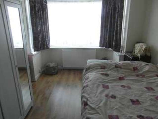 Image of 1 bedroom Property for sale in Stanhope Avenue Harrow HA3 at Stanhope Avenue  Harrow, HA3 5JW