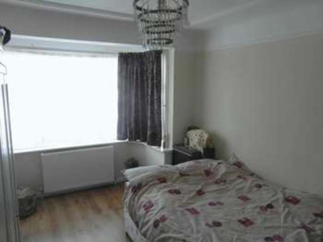  Image of 1 bedroom Property for sale in Stanhope Avenue Harrow HA3 at Stanhope Avenue  Harrow, HA3 5JW