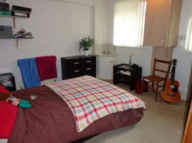  Image of 2 bedroom Flat for sale in Islington Row Middleway Edgbaston Birmingham B15 at 40 Islington Row Middleway Birmingham Edgbaston, B15 1LD