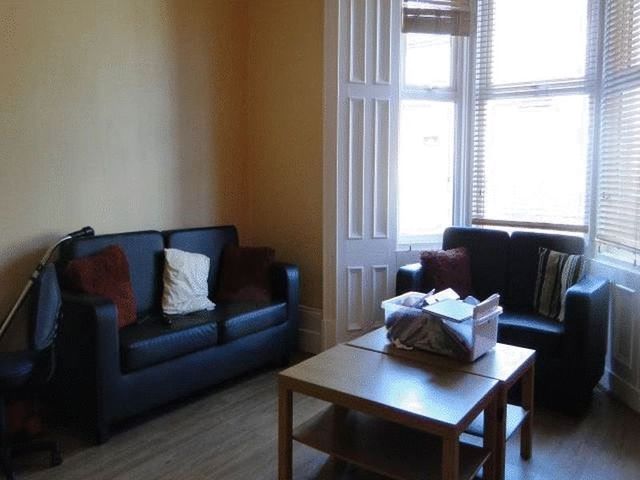  Image of 6 bedroom Detached house to rent in Stannington Avenue Heaton Newcastle upon Tyne NE6 at Stannington Avenue Array Byker, NE6 5AA