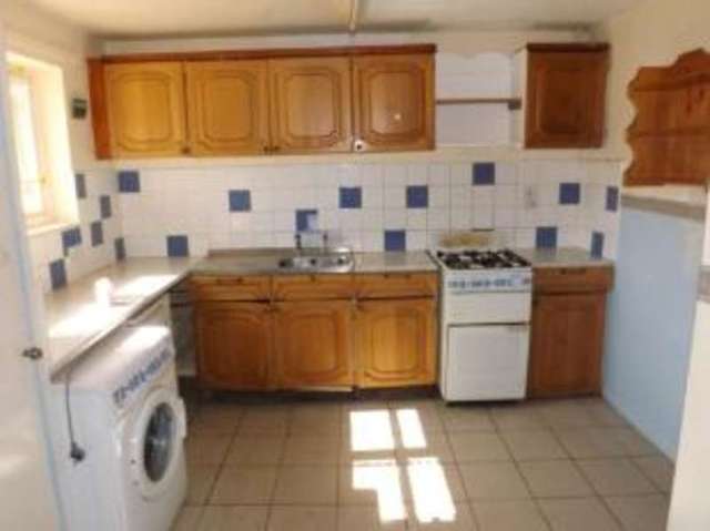  Image of 3 bedroom End of Terrace for sale in Stantonbury Close New Bradwell Milton Keynes MK13 at New Bradwell Milton Keynes New Bradwell, MK13 0EY
