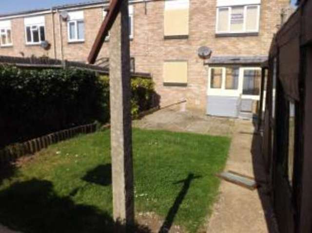  Image of 3 bedroom End of Terrace for sale in Stantonbury Close New Bradwell Milton Keynes MK13 at New Bradwell Milton Keynes New Bradwell, MK13 0EY