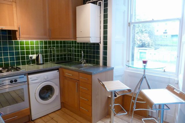  Image of 1 bedroom Flat to rent in Starbank Road Edinburgh EH5 at Trinity Edinburgh Edinburgh, EH5 3BW