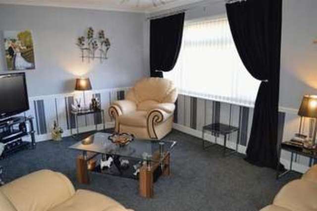  Image of 4 bedroom Detached house for sale in Starling Close Weston-super-Mare BS22 at Starling Close  Weston-Super-Mare, BS22 8SN