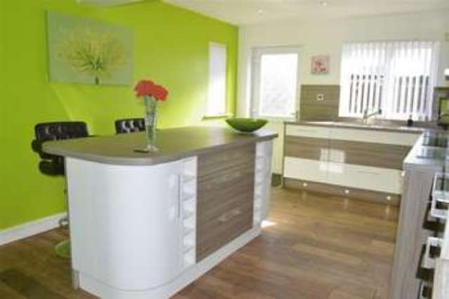  Image of 4 bedroom Detached house for sale in Starling Close Weston-super-Mare BS22 at Starling Close  Weston-Super-Mare, BS22 8SN