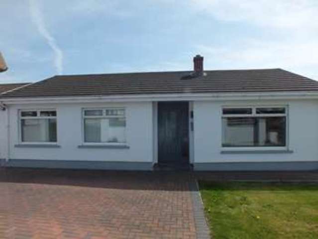  Image of 3 bedroom Bungalow for sale in Steynton Road Hubberston Milford Haven SA73 at Milford Haven Pembrokeshire Milford Haven, SA73 1DA