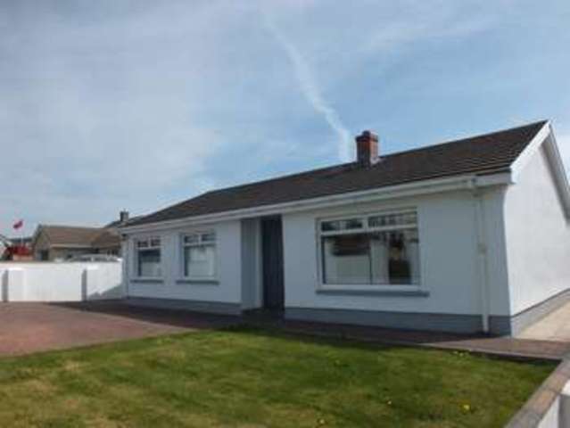  Image of 3 bedroom Bungalow for sale in Steynton Road Hubberston Milford Haven SA73 at Milford Haven Pembrokeshire Milford Haven, SA73 1DA