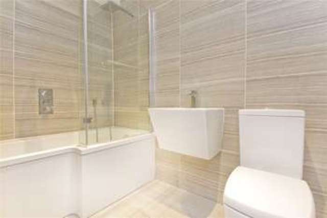  Image of 2 bedroom Maisonette for sale in Stoke Newington High Street London N16 at Stoke Newington London Stoke Newington, N16 8EL