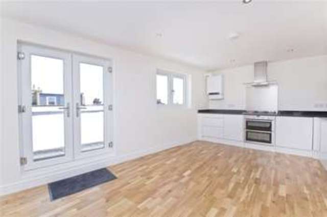  Image of 1 bedroom Flat for sale in Stoke Newington High Street London N16 at Stoke Newington London Stoke Newington, N16 8EL