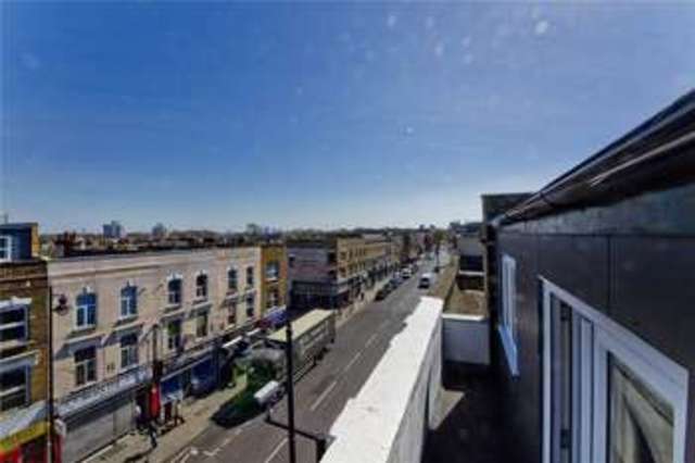  Image of 1 bedroom Flat for sale in Stoke Newington High Street London N16 at Stoke Newington London Stoke Newington, N16 8EL