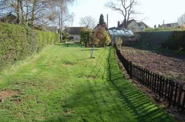  Image of 3 bedroom Detached house for sale in Stourbridge Road Fairfield Bromsgrove B61 at Stourbridge Road Fairfield Bromsgrove, B61 9LR
