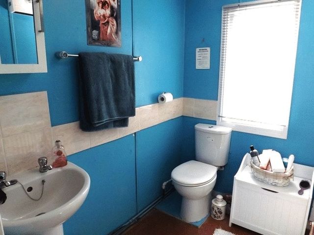  Image of 1 bedroom Property for sale in Subrosa Park Subrosa Drive Merstham Redhill RH1 at Subrosa Drive Merstham REDHILL, RH1 3LD