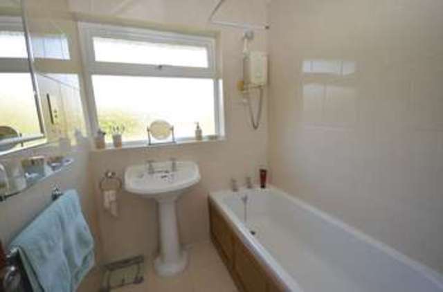 Image of 3 bedroom Bungalow for sale in Summerlands Close Brixham TQ5 at Summerlands Close  Brixham, TQ5 0EA