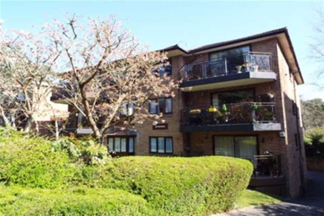 Image of 2 bedroom Flat to rent in Surrey Road Poole BH12 at Poole, BH12 1HF