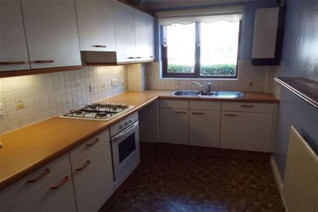  Image of 2 bedroom Flat to rent in Surrey Road Poole BH12 at Poole, BH12 1HF