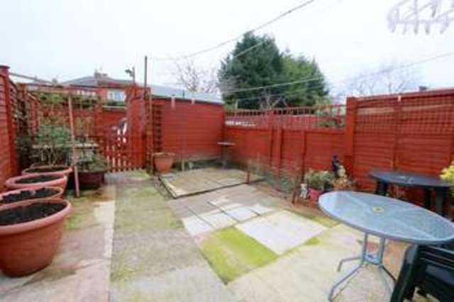  Image of 3 bedroom Terraced house for sale in Sutton Road Hull HU6 at Sutton Road  Hull, HU6 7DT