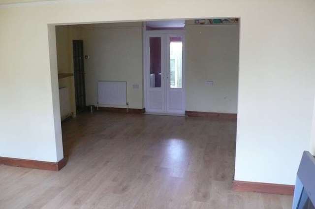  Image of 3 bedroom End of Terrace for sale in Swinefleet Road Goole DN14 at Old Goole East Yorkshire, DN14 5UN