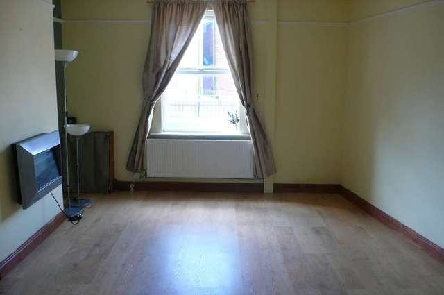  Image of 3 bedroom End of Terrace for sale in Swinefleet Road Goole DN14 at Old Goole East Yorkshire, DN14 5UN
