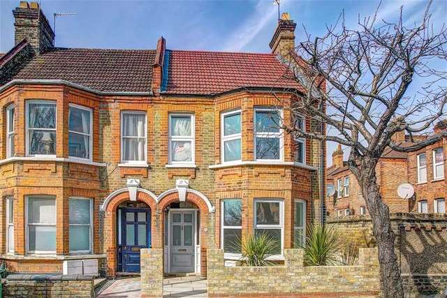  Image of 1 bedroom Ground Flat for sale in Sybourn Street London E17 at Walthamstow London Walthamstow, E17 8HA
