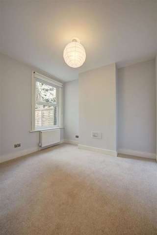  Image of 1 bedroom Ground Flat for sale in Sybourn Street London E17 at Walthamstow London Walthamstow, E17 8HA