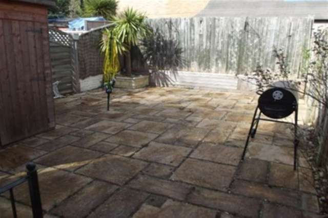  Image of 3 bedroom Detached house to rent in Sycamore Close Poole BH17 at Poole, BH17 7YH