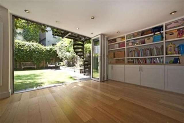  Image of 4 bedroom Terraced house to rent in Tachbrook Street London SW1V at London, SW1V 2NB