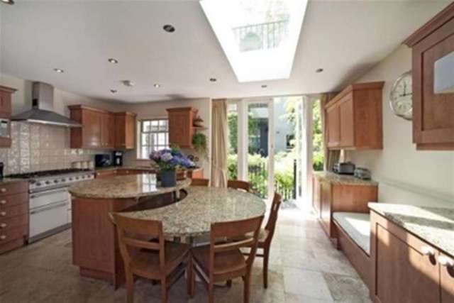  Image of 4 bedroom Terraced house to rent in Tachbrook Street London SW1V at London, SW1V 2NB