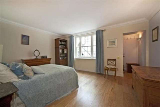  Image of 4 bedroom Terraced house to rent in Tachbrook Street London SW1V at London, SW1V 2NB