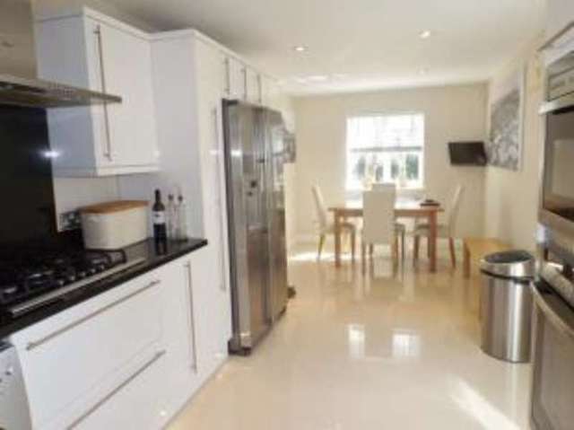  Image of 4 bedroom Detached house for sale in The Dell Tadworth KT20 at Tadworth Surrey Tadworth, KT20 5TQ