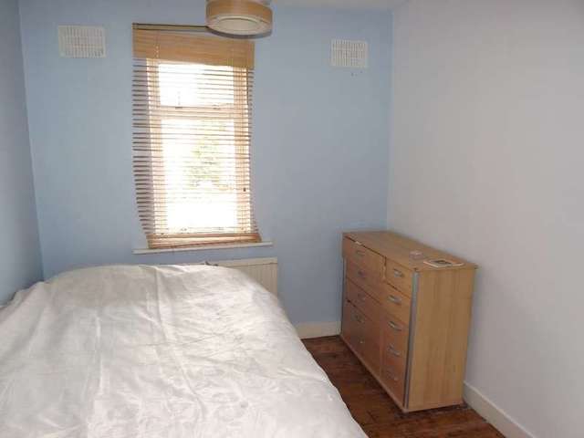  Image of 3 bedroom Semi-Detached house for sale in Tankerton Road Tolworth Surbiton KT6 at Surbiton Tolworth Surrey, KT6 7LF