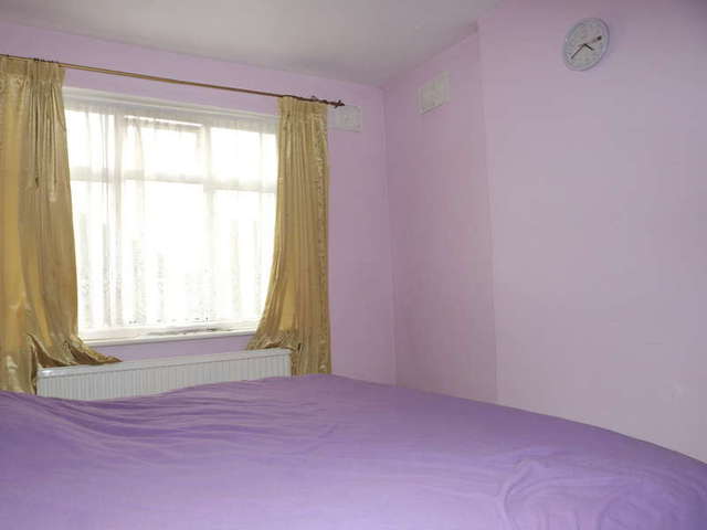  Image of 3 bedroom Semi-Detached house for sale in Tankerton Road Tolworth Surbiton KT6 at Surbiton Tolworth Surrey, KT6 7LF