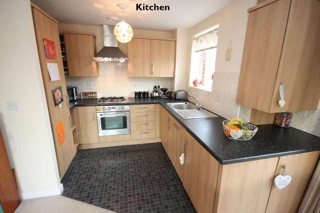  Image of 2 bedroom Apartment for sale in Regis Park Road Earley Reading RG6 at Regis Park Rd  Reading, RG6 7AF