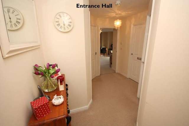  Image of 2 bedroom Apartment for sale in Regis Park Road Earley Reading RG6 at Regis Park Rd  Reading, RG6 7AF