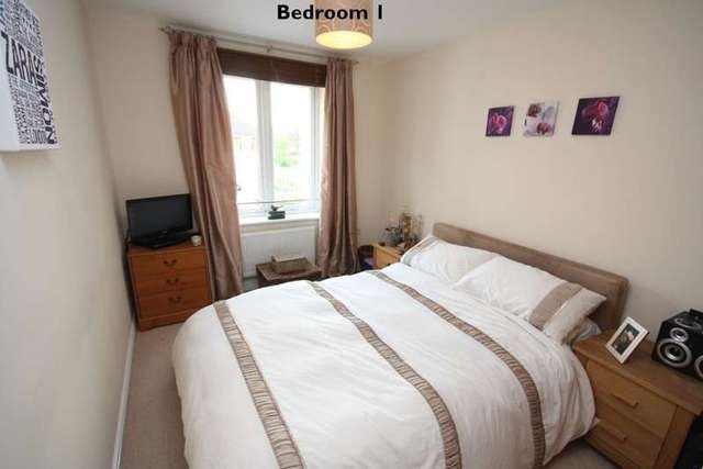  Image of 2 bedroom Apartment for sale in Regis Park Road Earley Reading RG6 at Regis Park Rd  Reading, RG6 7AF