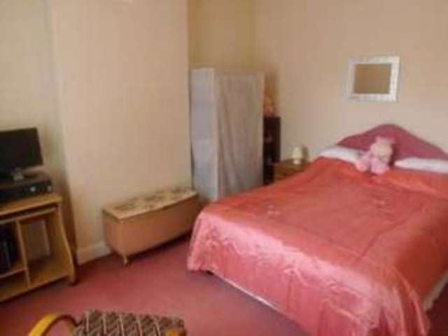  Image of 3 bedroom Terraced house for sale in The Avenue Acocks Green Birmingham B27 at Acocks Green Birmingham Olton, B27 6NE