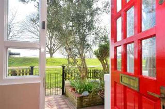  Image of 4 bedroom Terraced house for sale in The Avenue Hythe CT21 at Hythe Kent Hythe, CT21 5NJ