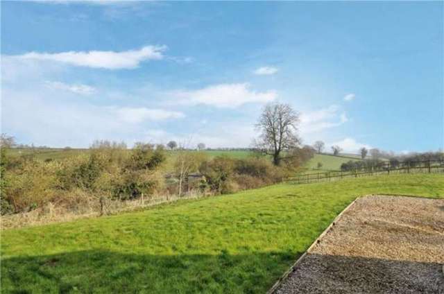  Image of 5 bedroom Detached house for sale in Little Tingewick Buckingham MK18 at Buckingham Buckinghamshire Tingewick, MK18 4AG