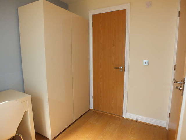  Image of 1 bedroom Detached house to rent in The Drive Earley Reading RG6 at Earley Reading Berkshire, RG6 1EG