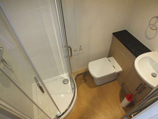  Image of 1 bedroom Detached house to rent in The Drive Earley Reading RG6 at Earley Reading Berkshire, RG6 1EG