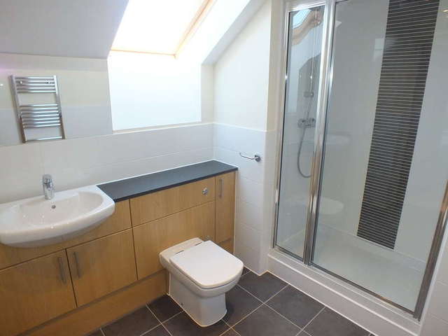  Image of 1 bedroom Detached house to rent in The Drive Earley Reading RG6 at Earley Reading Berkshire, RG6 1EG