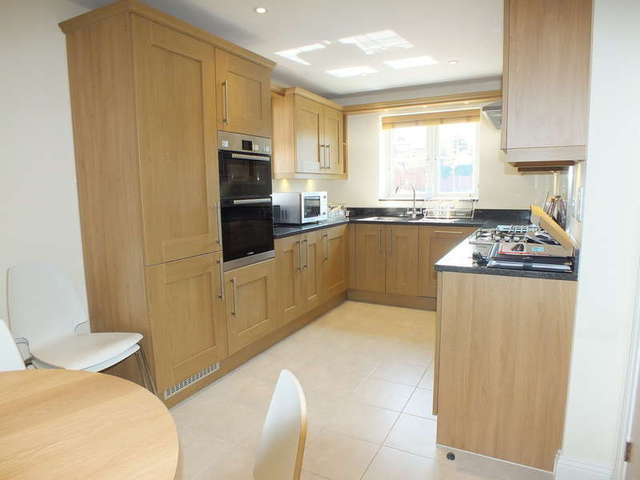  Image of 1 bedroom Detached house to rent in The Drive Earley Reading RG6 at Earley Reading Berkshire, RG6 1EG