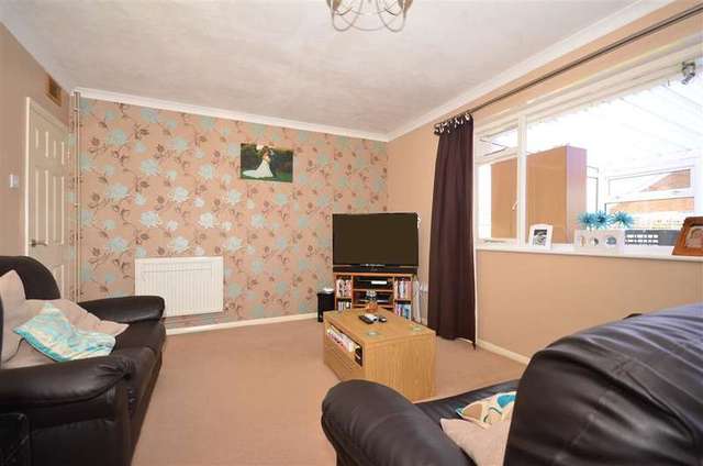  Image of 2 bedroom Bungalow for sale in The Fairway Dymchurch Romney Marsh TN29 at Dymchurch Romney Marsh Dymchurch, TN29 0QG