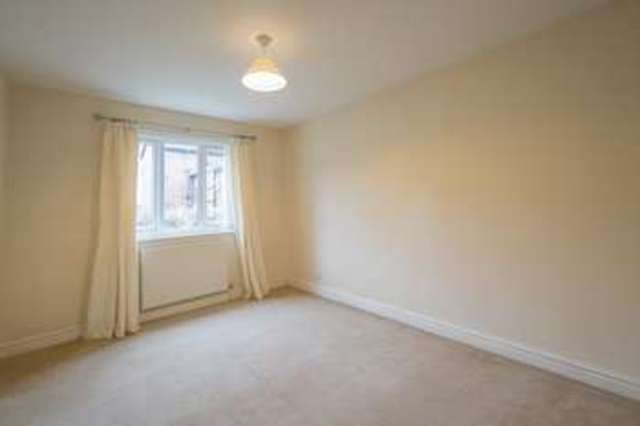  Image of 1 bedroom Flat to rent in The Fieldings Lydiate Liverpool L31 at The Fieldings  Lydiate, L31 2PT