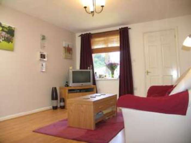  Image of 2 bedroom Semi-Detached house to rent in The Glade Mytchett Camberley GU16 at The Glade Mytchett CAMBERLEY, GU16 6BG