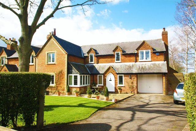  Image of 4 bedroom Semi-Detached house for sale in The Green Aston Rowant Watlington OX49 at The Green  Aston Rowant, OX49 5ST